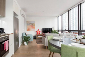 Modern Magic on Yarra River with Resort Amenities